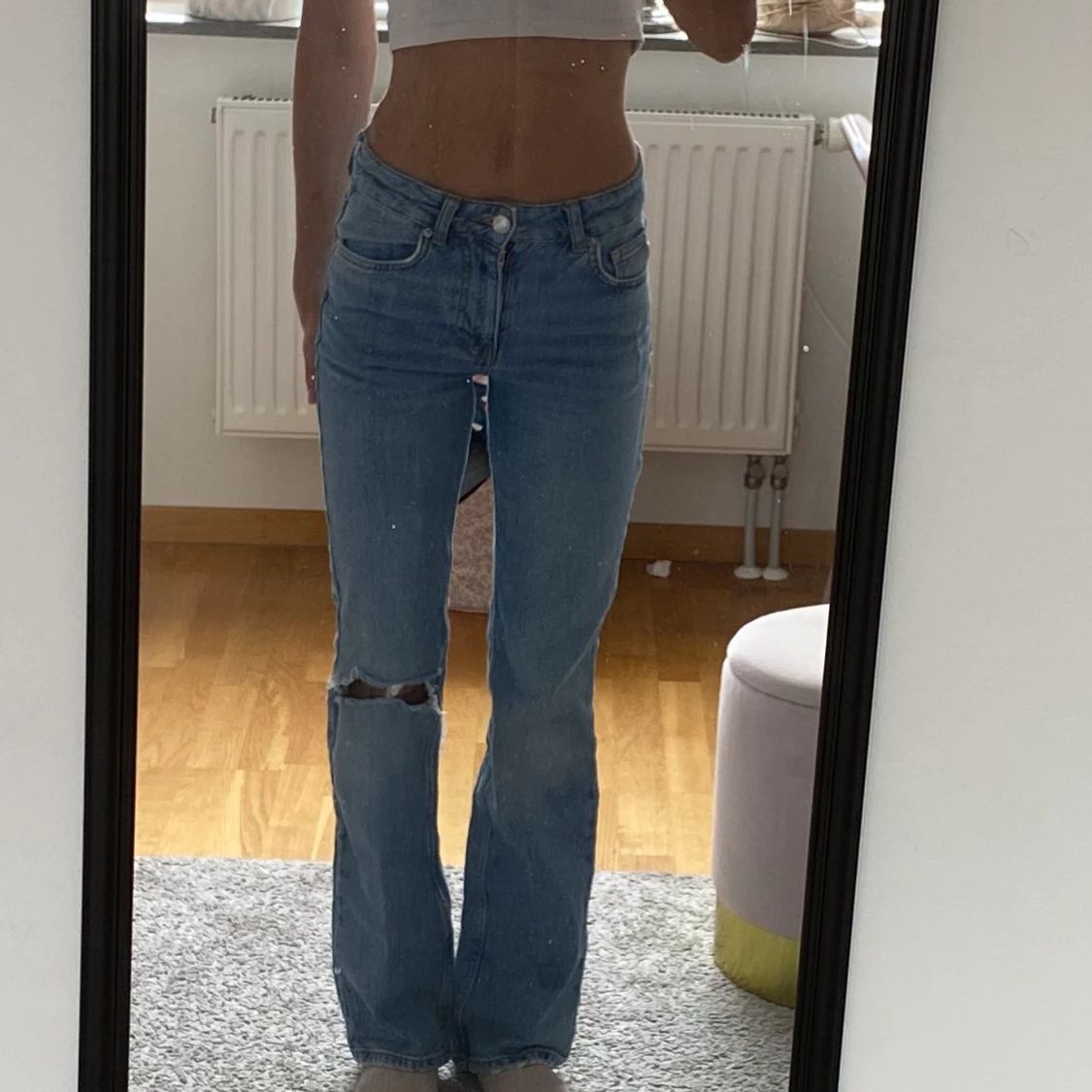 Ljusblåa bootcut jeans