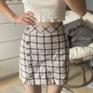 Rutig kjol - Jättefin rutig kjol från HM