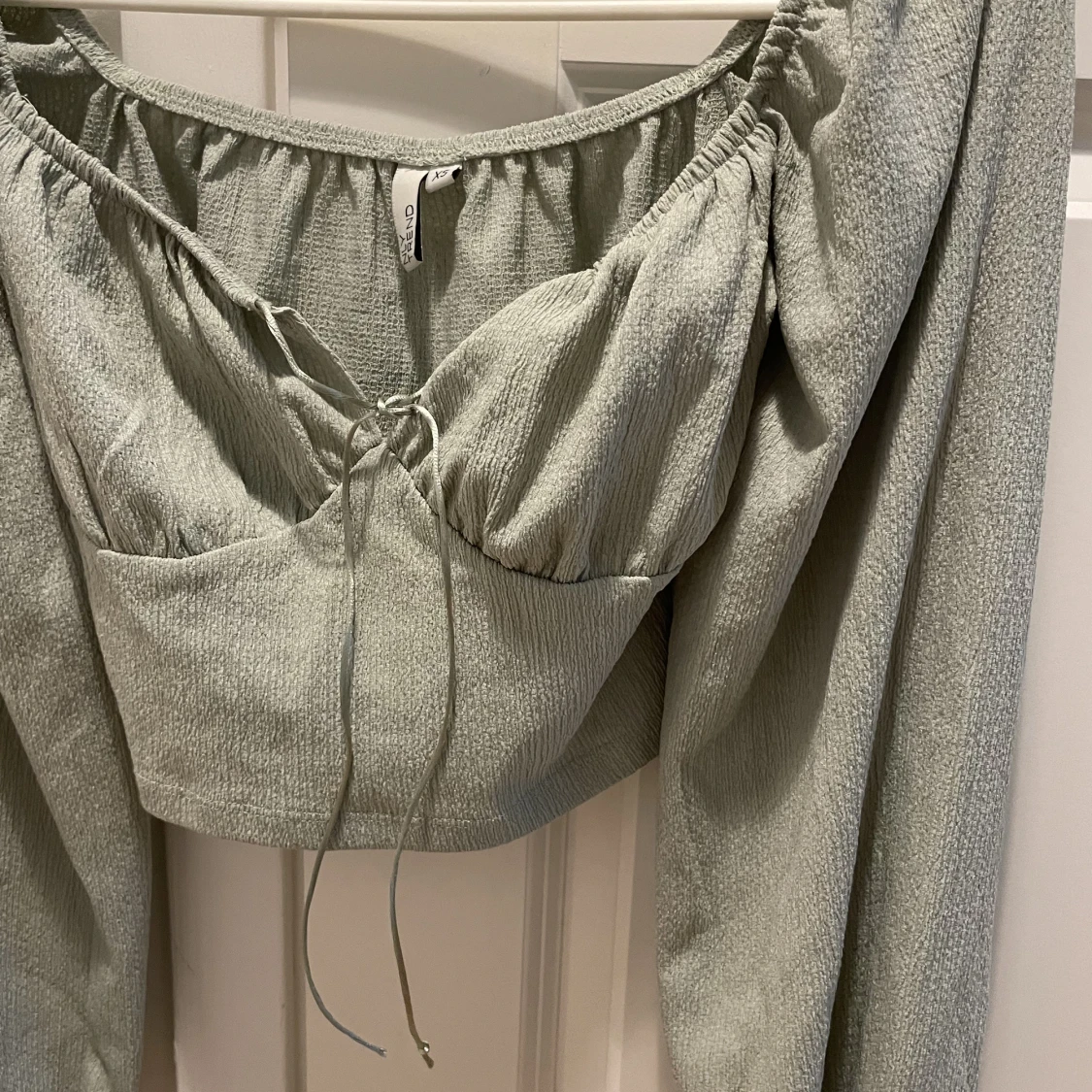 Blus från Nelly  - 90