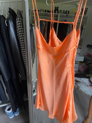 Klänning från zara  - Storlek m men passar mig som har s 