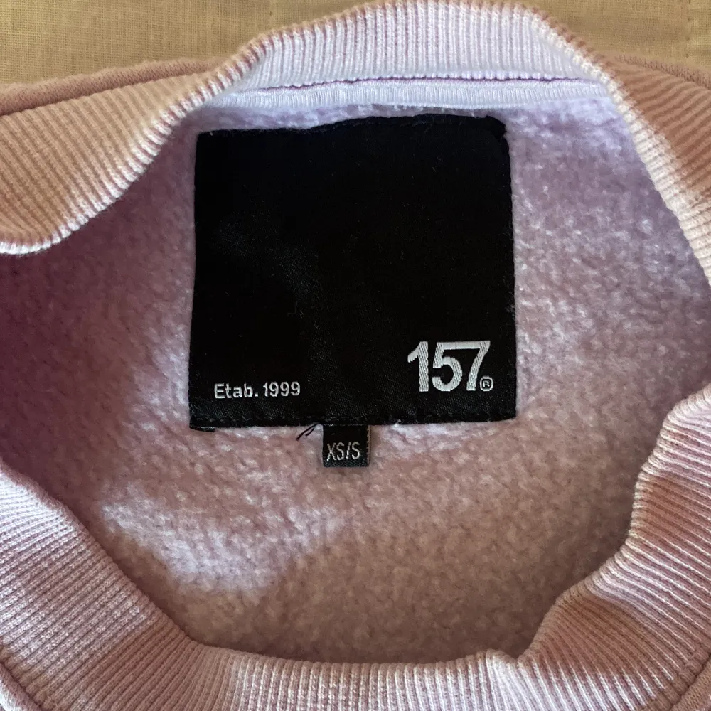 Ljuslila oversize sweatshirt i fint skick från Lager 157 i storlek xs/s. 🌸. Tröjor & Koftor.