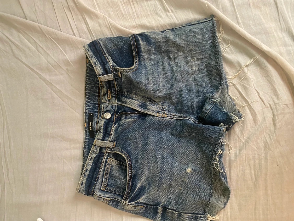 Jeansshorts bikbok