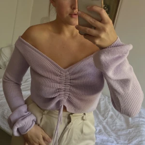 Lila stickad tröja  - Supersnygg inför hösten