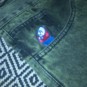 Polar bigboy, svart och grön (S) - Ett par nästan oanvända polar bigboys (storlek small). Lite slitning på slutet av benen men inget som märks. Säljer pga att jag aldrig använder. Kan prata om priser.