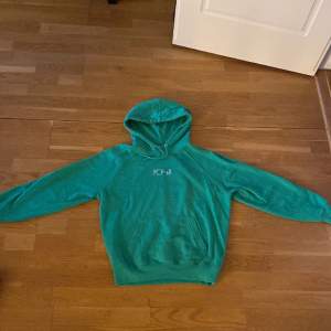 Grön hoodie från polar Skate Co. Fint skick