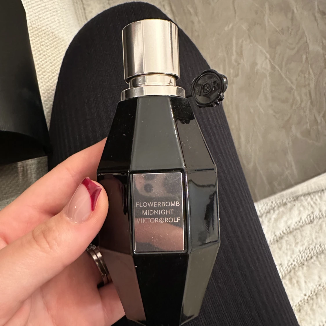 Victor rolf flowerbomb midnight