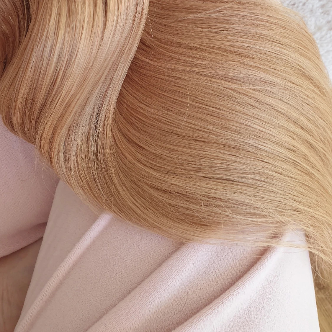 Löshår märkblont varm - 91