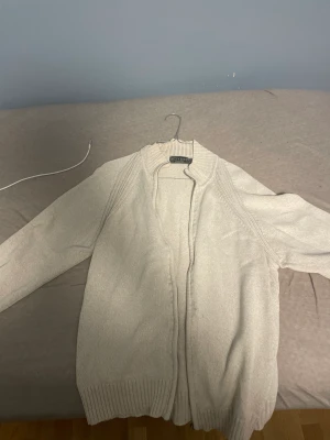 Joy boy tröja - Gammal sällsynt hoodie i storlek L knappt använd