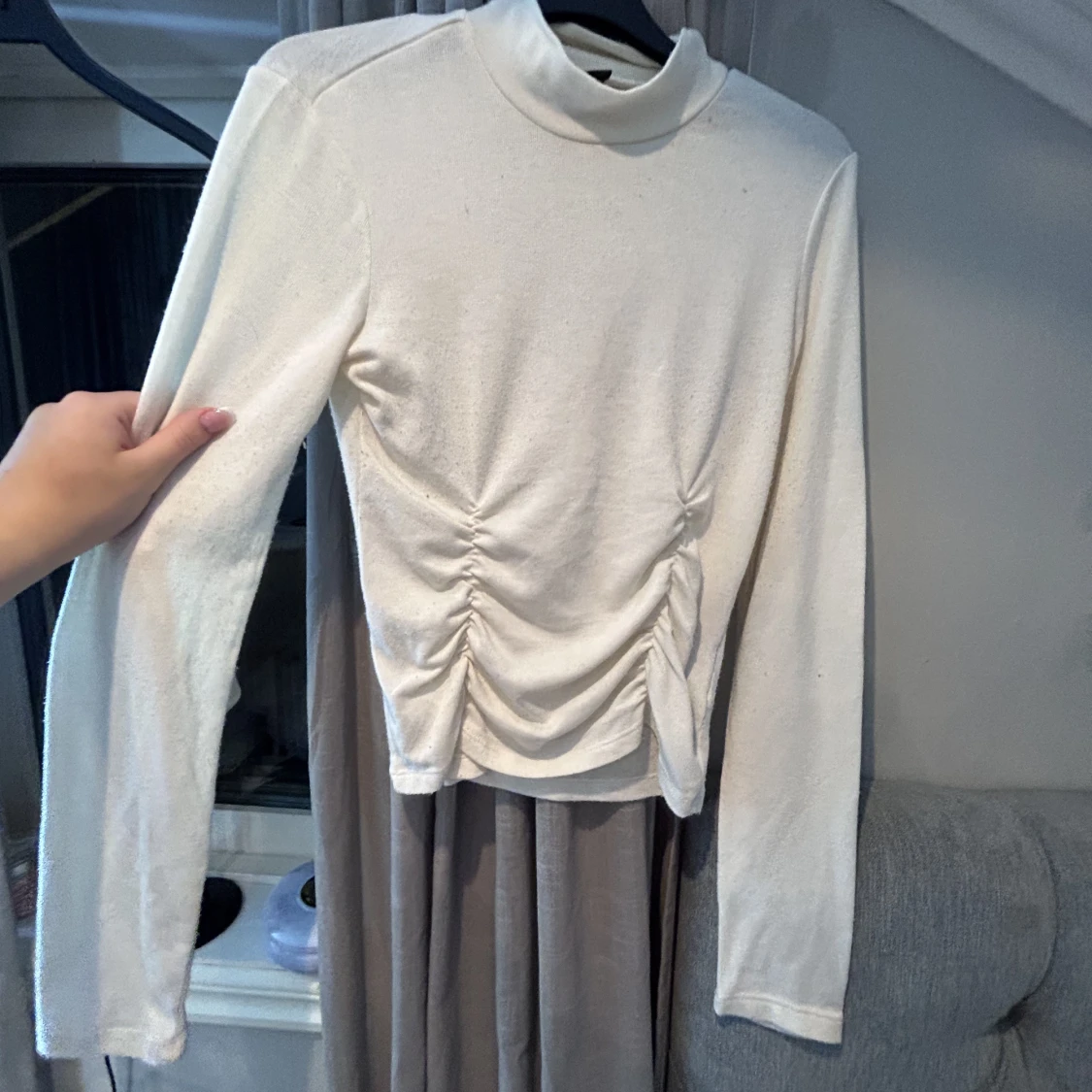 Vit tröja med detalj❤️ - 90