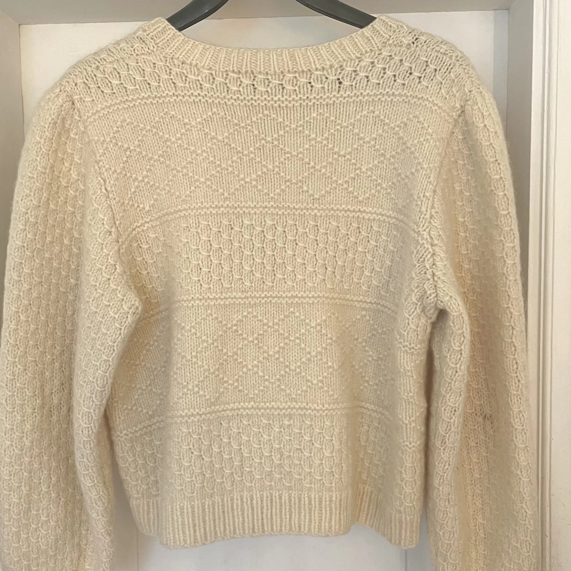 Beige stickad kofta  - 90