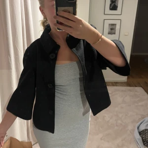 Kappa - Kappa med trekvartsärmar