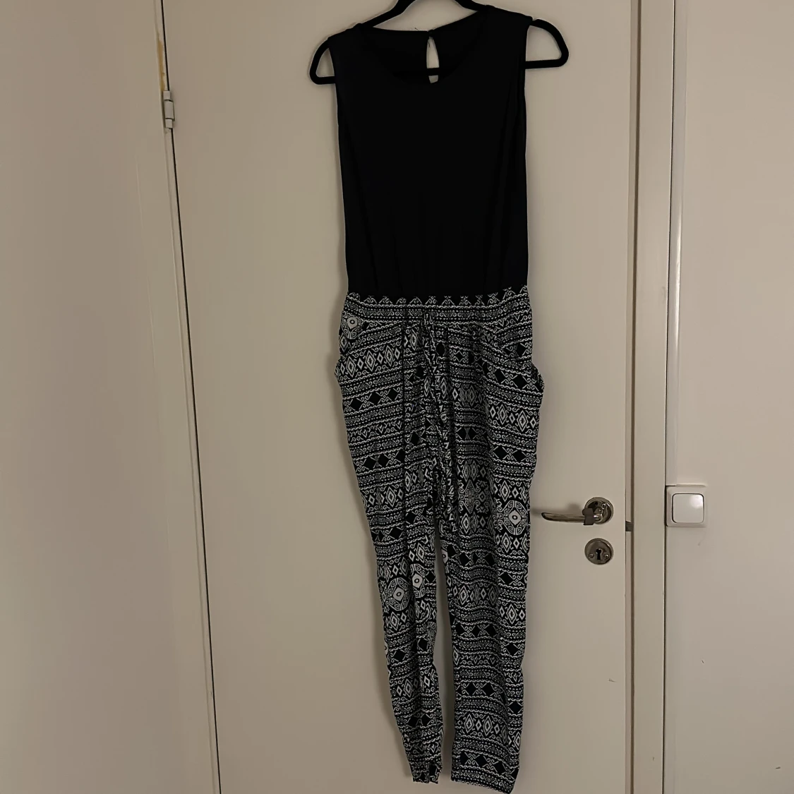 Jumpsuit storlek M