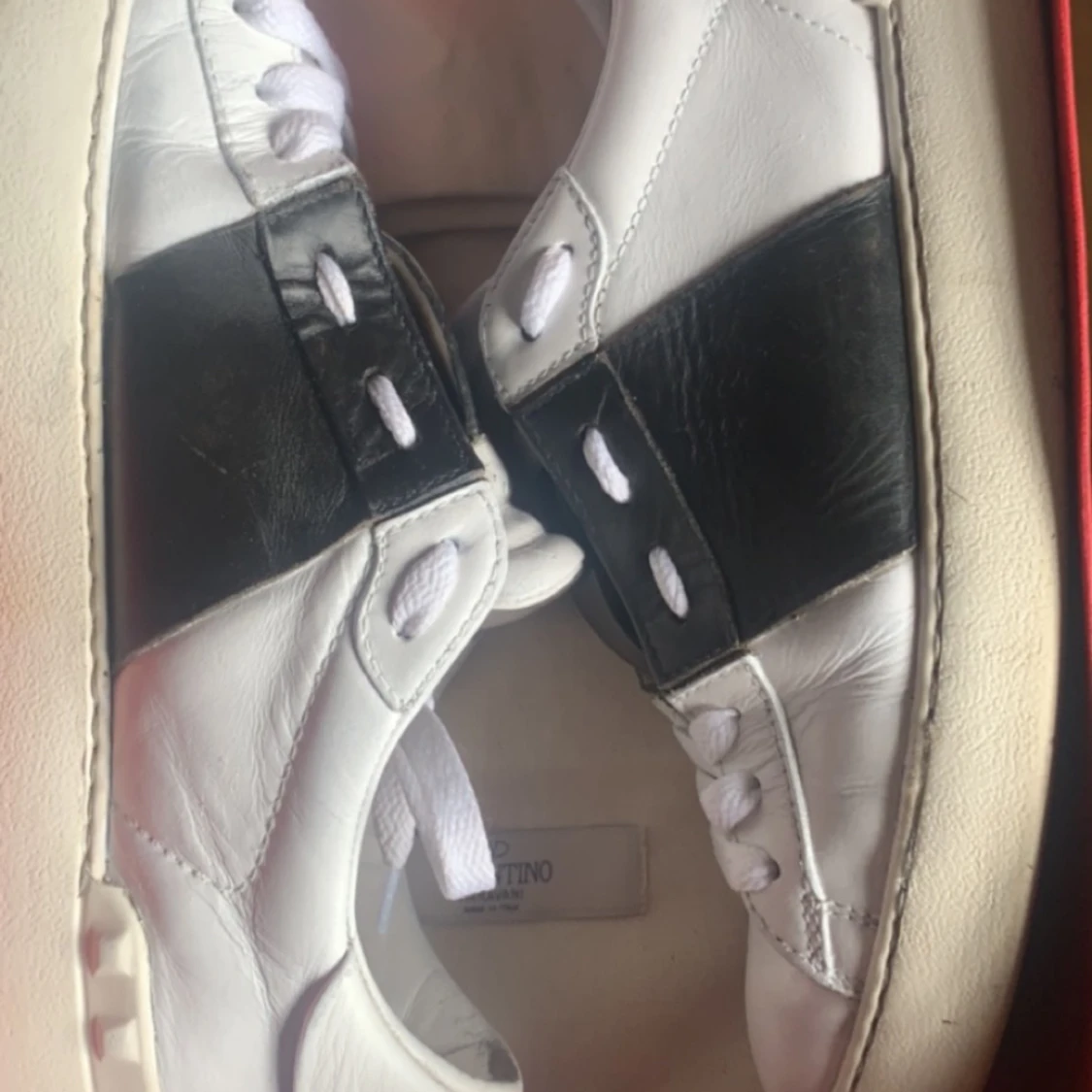 Valentino Skor (41,5) - 91