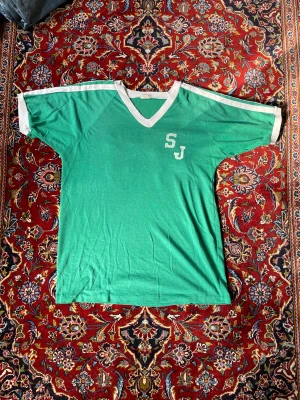 Vintage t shirt - Vintage bantam fotbollströja, skulle gissa på att den är från 80-90 talet. As snygg och coolt urtvättad. 