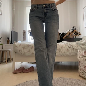 Byxor från Gina och använda fåtal gånger  - Säljer dessa pga passar inte min stil men ändå väldigt fina och populära 🌟