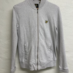 Lyle & Scott tröja  - Lyle & Scott tröja. Storlek S.