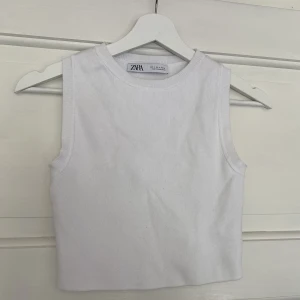 Linne - Linne från zara i storlek S. 50kr styck eller 80kr för båda 