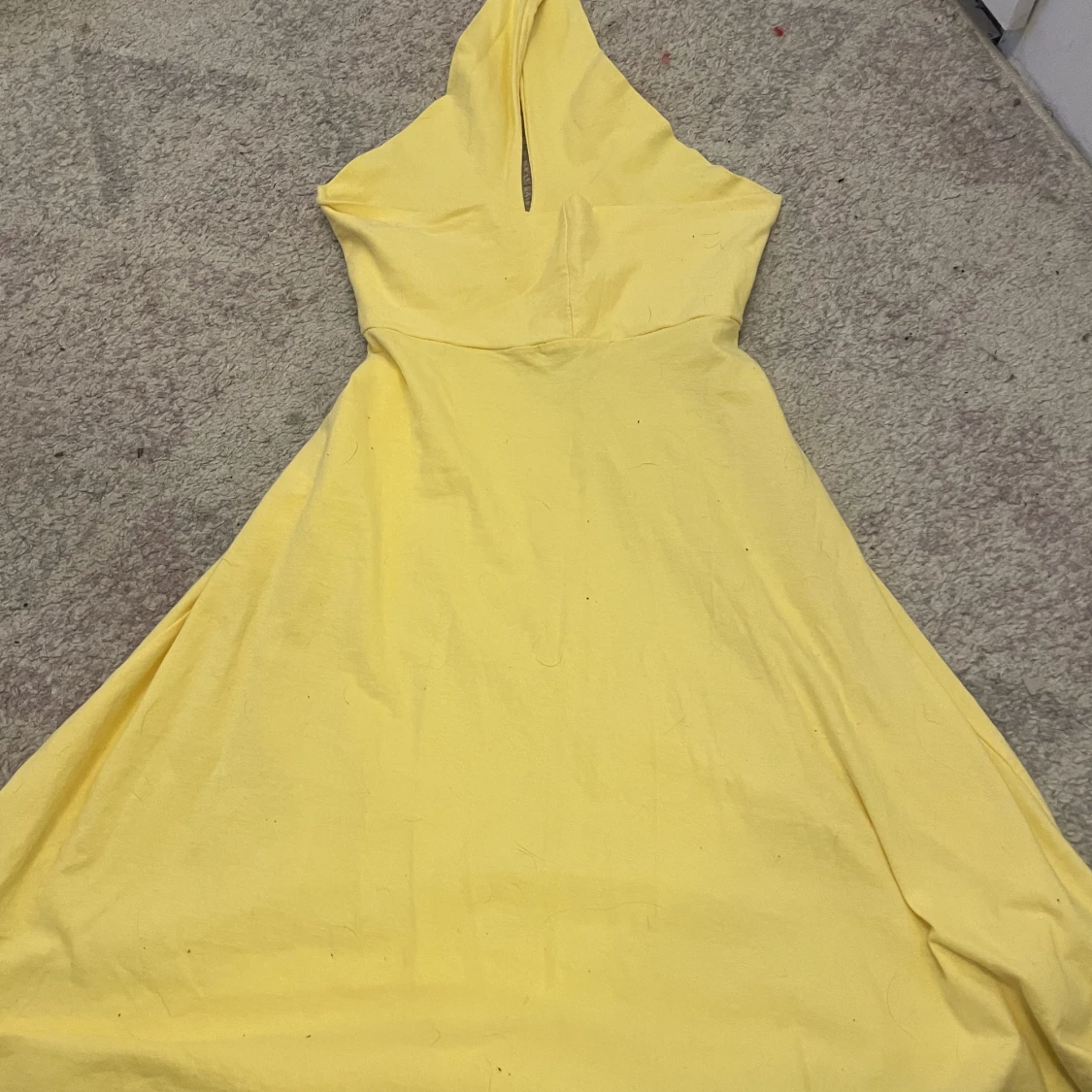 Gul klänning  - 90