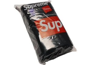 Supreme Boxers - 4 par nya Supreme boxers  Storlek: Small  Färg: Svart  Skriv vid funderingar :)