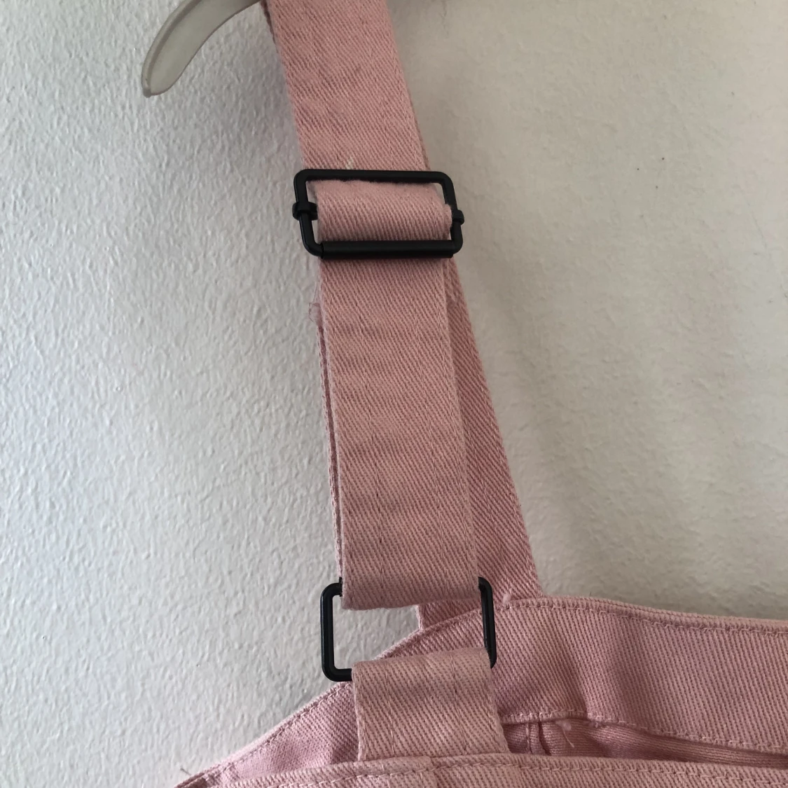 Ljus rosa klänning  - 91