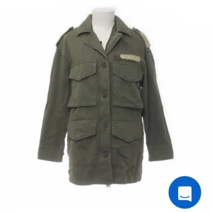 Helt ny jacka  - Helt ny jacka med prislappen kvar från zara i stl S 200kr