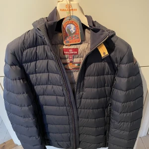 Parajumpers Jacka - Jättefint skick, som ny.