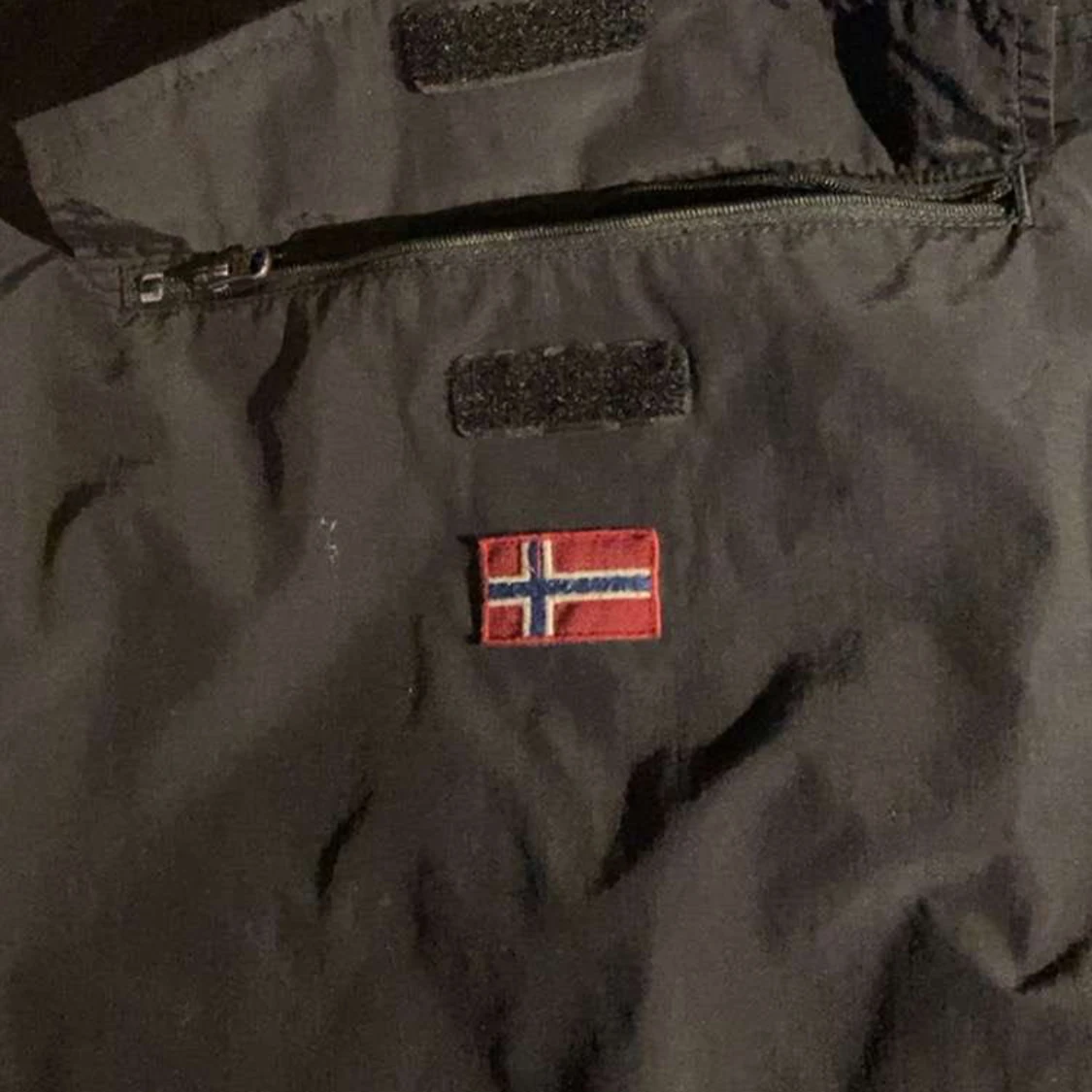 En napapijri vind jacka som är varm - 90