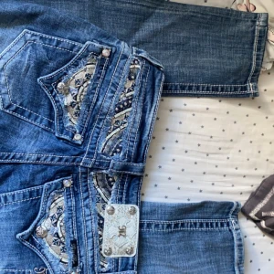 Miss me jeans  - Säljer tvärsexiga jeans från miss me, storlek 28 i midjan, skriv för fler bilder 