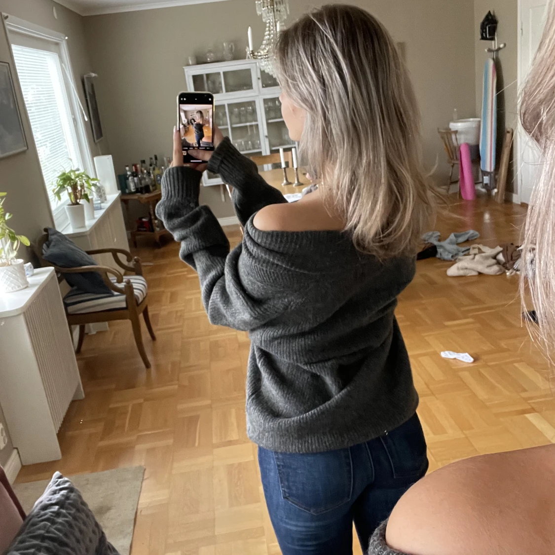 Stickad offshoulder tröja - 90