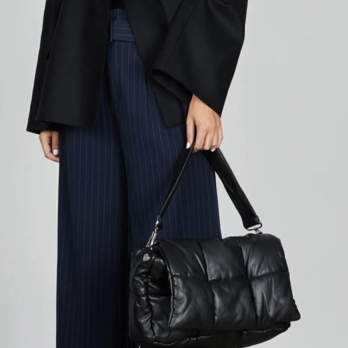 Clutch Stand Studio Lammskinn