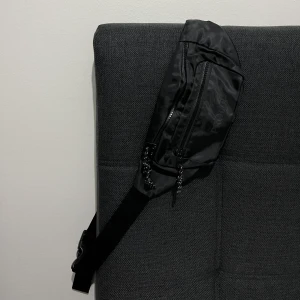 Axelväska  - använd två tre gg bara 