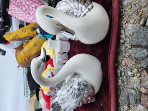 Ankafigurer - De är porslin. Ganska nytt. 