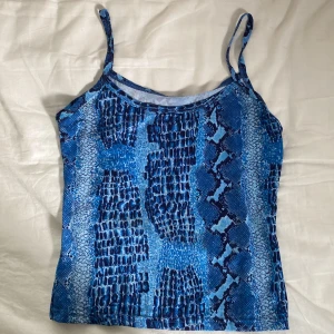 Linna - Fint skick, tunt tyg