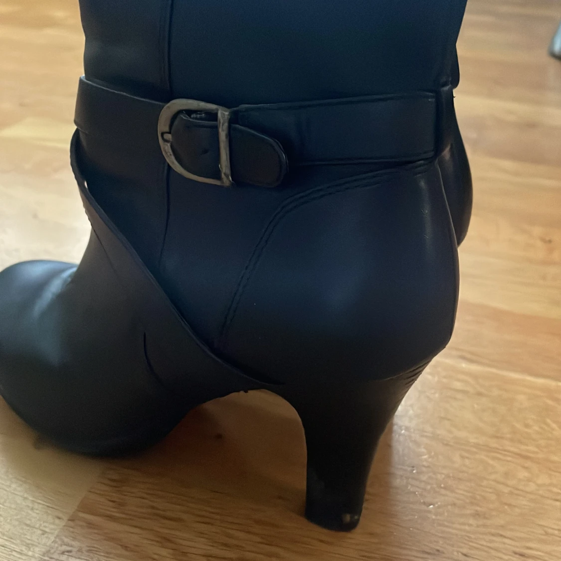 KLACKAR/KÄNGOR - 91