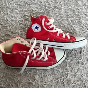 Converse - Ett par jättefina Converse i ett jättefint skick