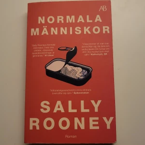 NORMAL PEOPLE - Normal people svensk översättning av skrivaren sally rooney DO NOT BUY IMMEDIATELY!! YOU WILL NOT BE REFUNDED DM ME To BUY