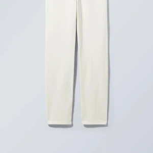 Weekday Rowe jeans - Jättebra skick, använda ca 6 gånger, som nya
