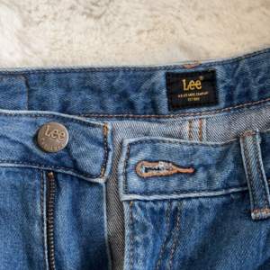 Jättesnygga jeans från Lee 💞 knappt använda på grund av att de inte är min stil, köpta för 750