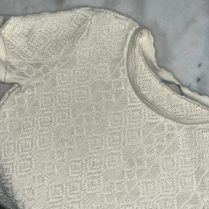 Fin blus!  - En jätte fin tröja/blus från Gina. 