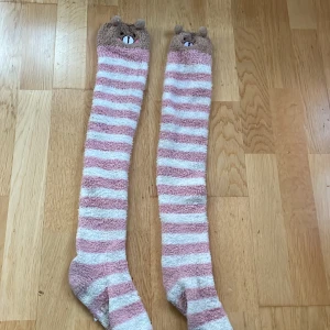 Kawaii strumpor  - Långa kawaii strumpor som är söta:)