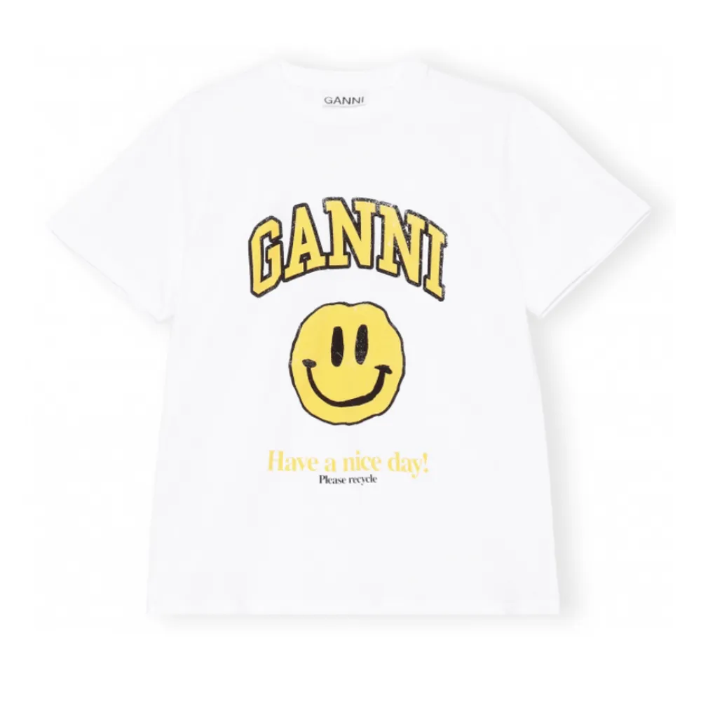 Säljer min skit coola Ganni t-shirt🤩Knappt använd o väldigt bra skick!. T-shirts.