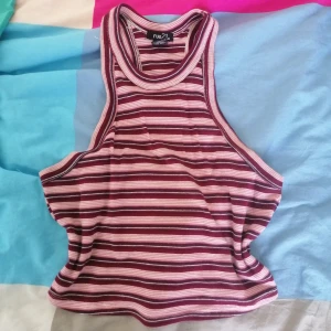 Rule 21 top - Jag har använt den typ 2 gånger, den är jätte fint men inte min stil