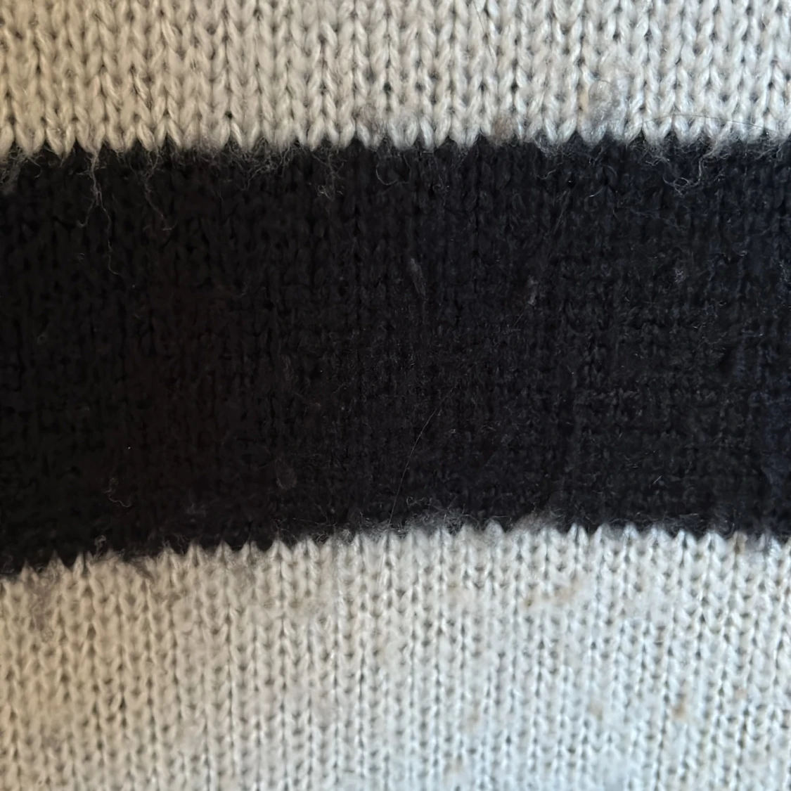Stickad tröja  - 91