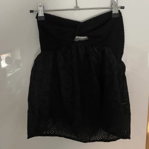 Festtopp - Super fin fest topp, som tyvärr inte kommer till användning🥰🥰