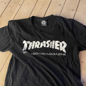 TRASHER T SHIRT - Superbra skick!  Storlek S Nypris: 399kr