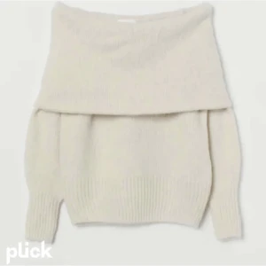 Stickad tröja - Säljer denna jättemysiga tröja perfekt nu till hösten 