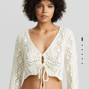 Stickad kofta! - Jättefin stickad kofta! Aldrig använd! Frakten ingår i priset 🫶🏼