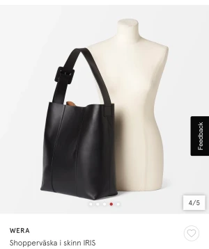 Wera shoppingbag - Superfin väska från Wera, kan användas till skola, jobb, osv.. I ny skick, använd ett fåtal gånger. Nypris: 2000kr, budgivning startar från 800kr