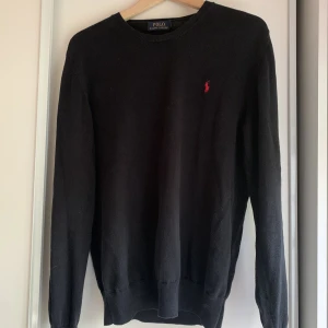 Ralph Lauren Tröja - Ralph Lauren tröja i bomull. Storlek M men passar även S. 