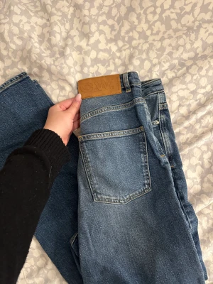 Jeans  - Jättefina jeans från Carin Wester. Aldrig använda, i en lite mörkare tvätt 